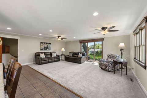 Tiny photo for 339 8th Street, Downers Grove, IL 60515 (MLS # 12653108)