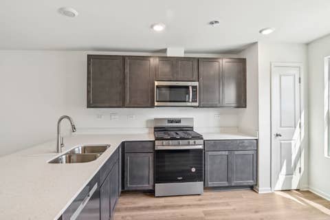 Tiny photo for 17400 Ulster Drive, Tinley Park, IL 60477 (MLS # 12727366)