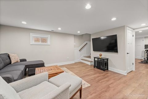 Tiny photo for 3863 N Oriole Avenue, Chicago, IL 60634 (MLS # 12603277)