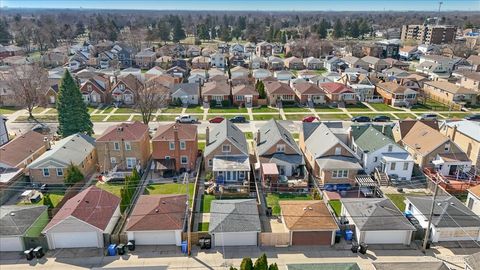 Tiny photo for 3863 N Oriole Avenue, Chicago, IL 60634 (MLS # 12603277)