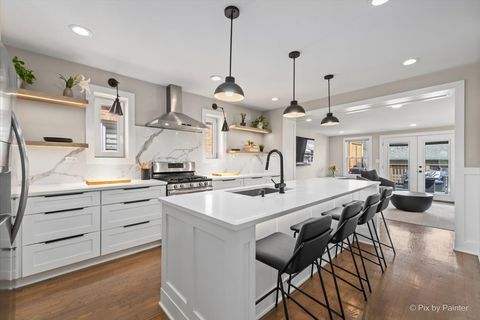 Tiny photo for 3863 N Oriole Avenue, Chicago, IL 60634 (MLS # 12603277)