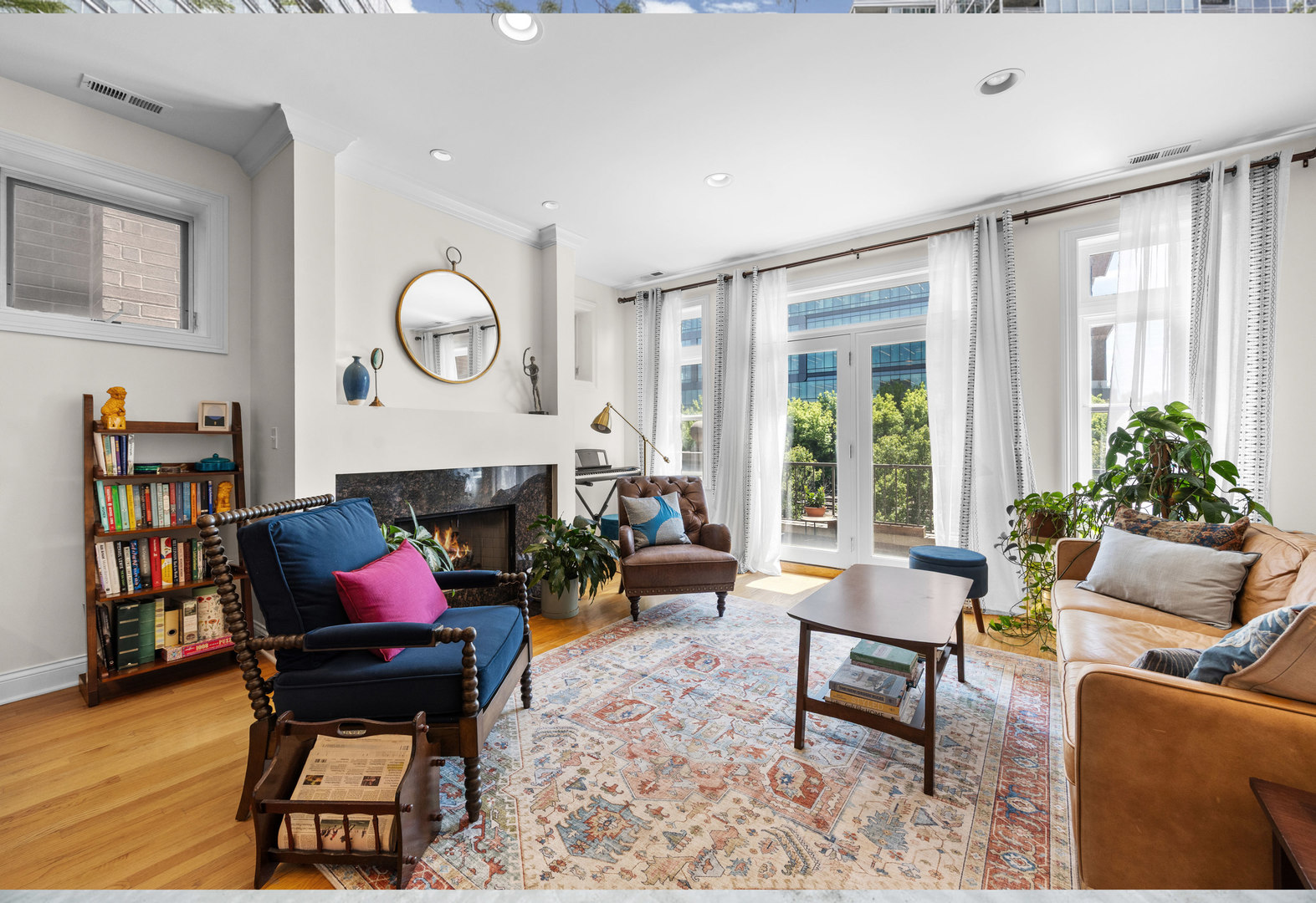 1122 W Hubbard Street 4E