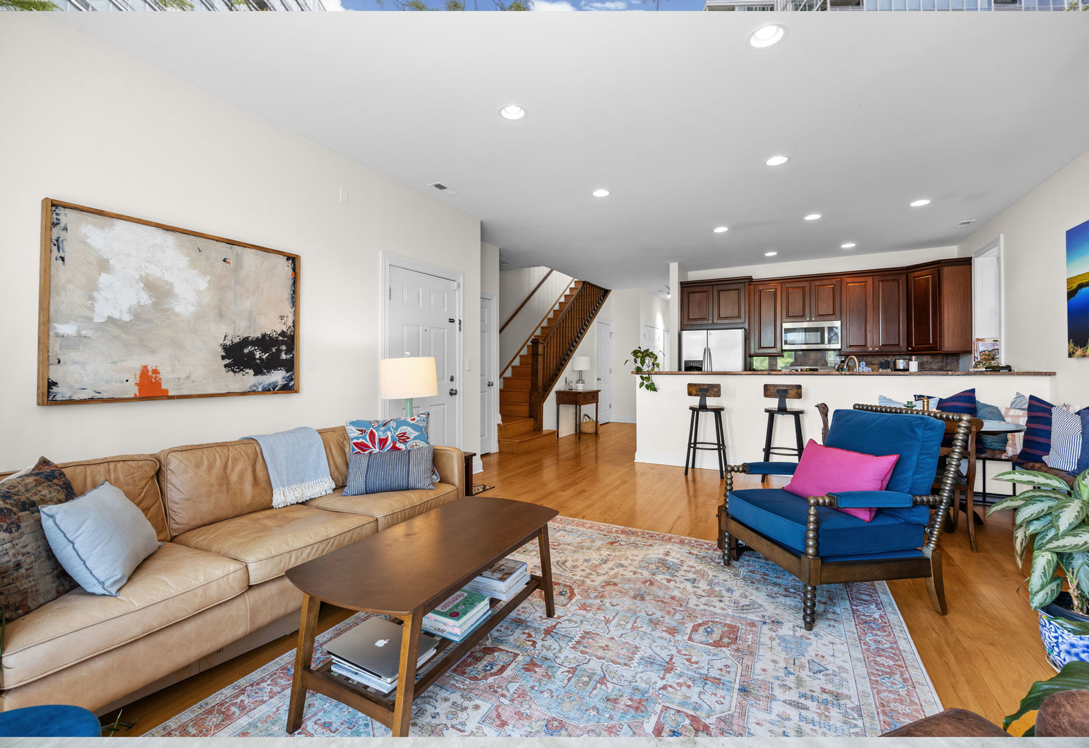 1122 W Hubbard Street 4E