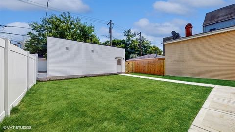 Tiny photo for 4115 N Ridgeway Avenue, Chicago, IL 60618 (MLS # 12471920)