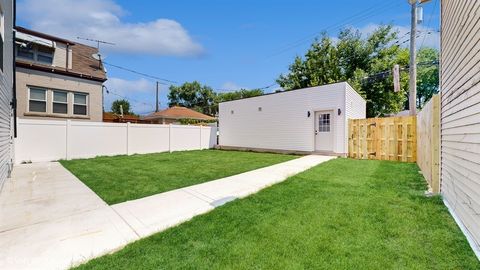 Tiny photo for 4115 N Ridgeway Avenue, Chicago, IL 60618 (MLS # 12471920)