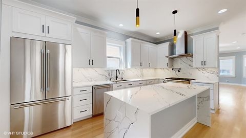 Tiny photo for 4115 N Ridgeway Avenue, Chicago, IL 60618 (MLS # 12471920)