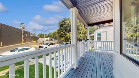 Tiny photo for 4115 N Ridgeway Avenue, Chicago, IL 60618 (MLS # 12471920)