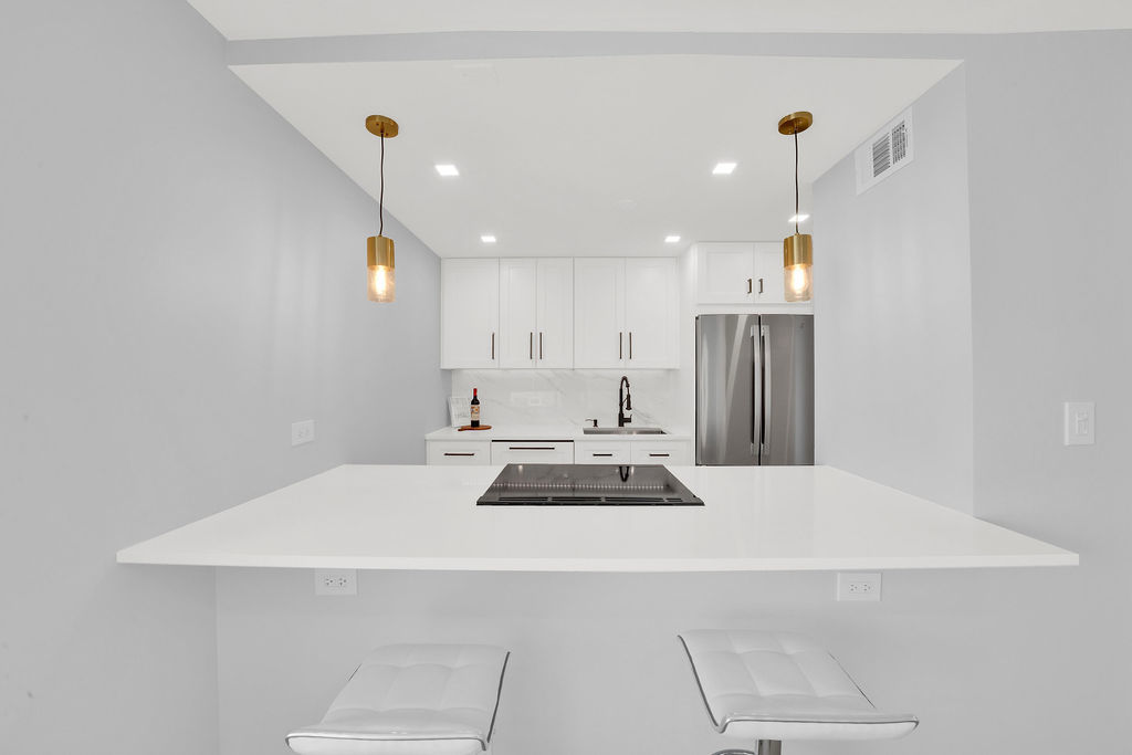 1455 N Sandburg Terrace 2604