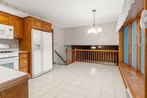 Tiny photo for 1023 S Lancaster Street, Mount Prospect, IL 60056 (MLS # 12761717)