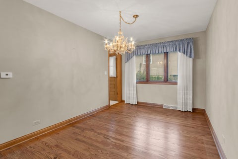 Tiny photo for 1023 S Lancaster Street, Mount Prospect, IL 60056 (MLS # 12761717)