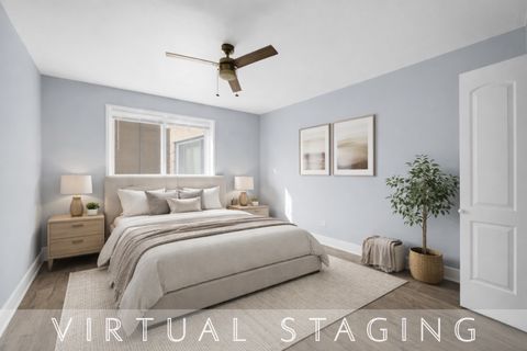 Tiny photo for 2046 E 72nd Place #2w, Chicago, IL 60649 (MLS # 12612346)