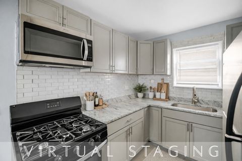 Tiny photo for 2046 E 72nd Place #2w, Chicago, IL 60649 (MLS # 12612346)