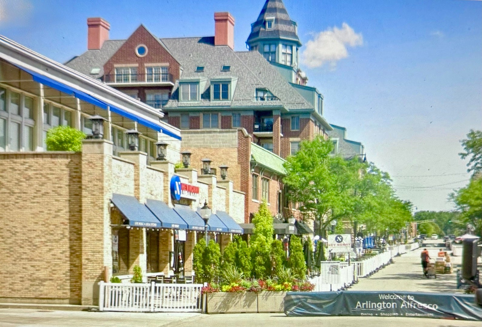 10 S Vail Avenue