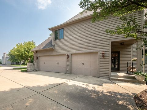 Tiny photo for 39W663 Henry David Thoreau Place, St. Charles, IL 60175 (MLS # 12476360)