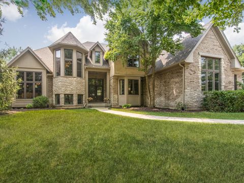 Tiny photo for 39W663 Henry David Thoreau Place, St. Charles, IL 60175 (MLS # 12476360)