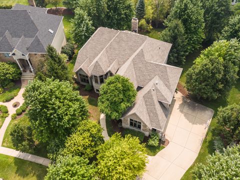 Tiny photo for 39W663 Henry David Thoreau Place, St. Charles, IL 60175 (MLS # 12476360)