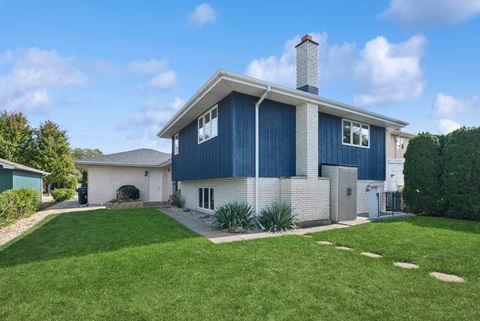 Tiny photo for 11608 S Leamington Avenue, Alsip, IL 60803 (MLS # 12486067)