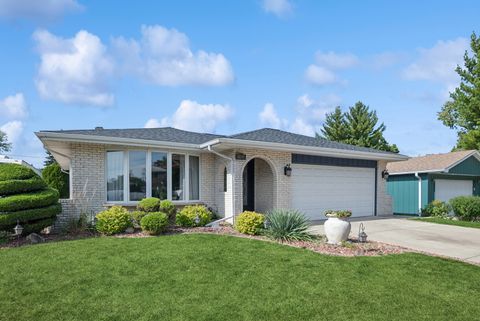 Tiny photo for 11608 S Leamington Avenue, Alsip, IL 60803 (MLS # 12486067)