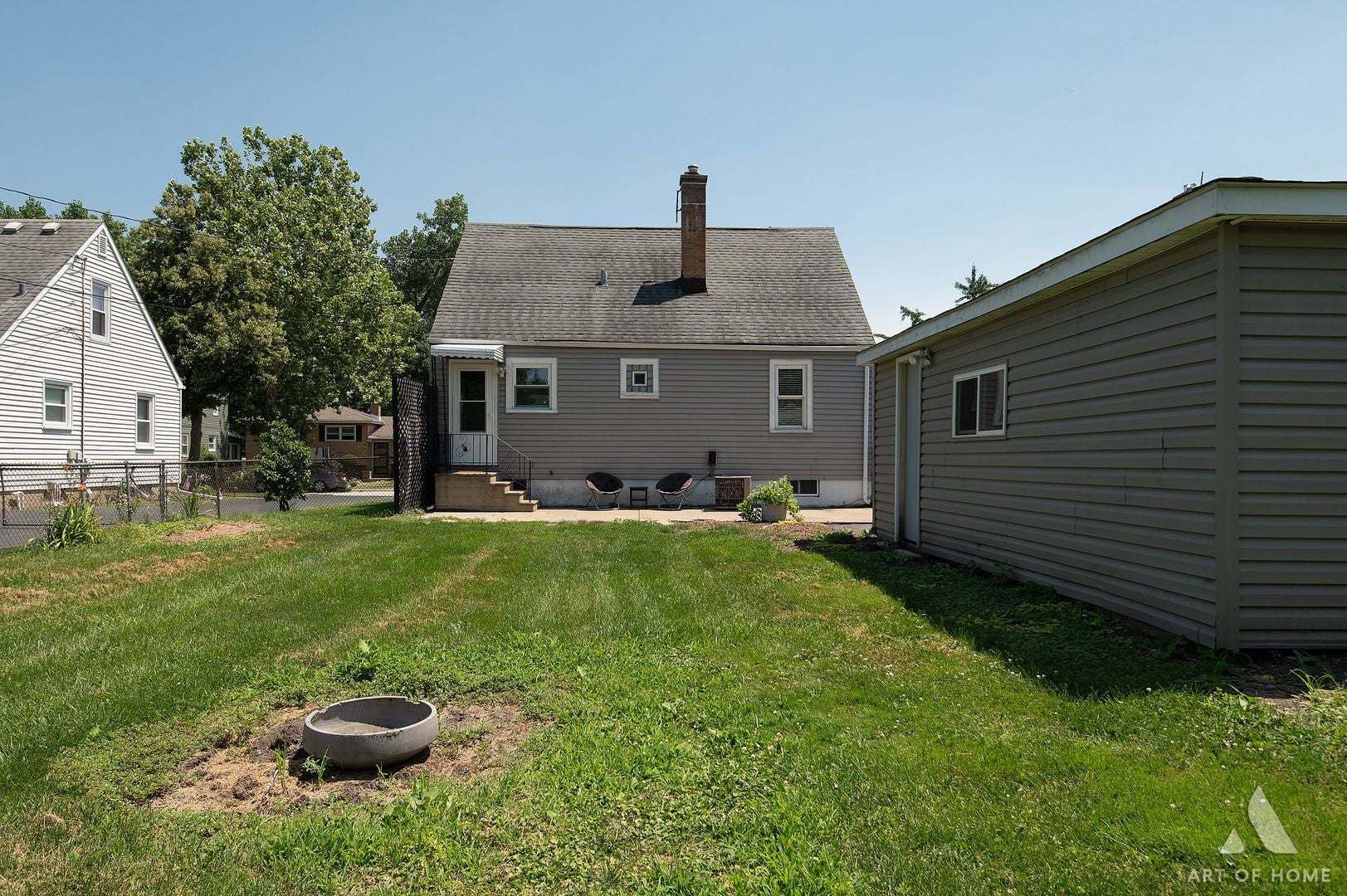 506 N DOUGLAS Avenue