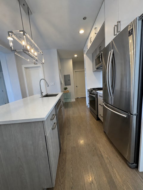 Tiny photo for 5914 N Lincoln Avenue #2E, Chicago, IL 60659 (MLS # 12753825)