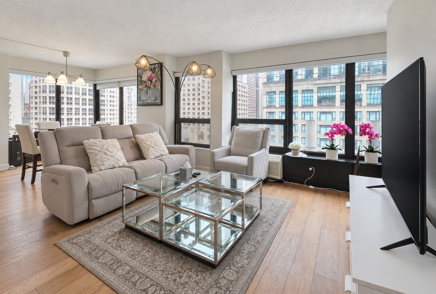 30 E Huron Street 1109