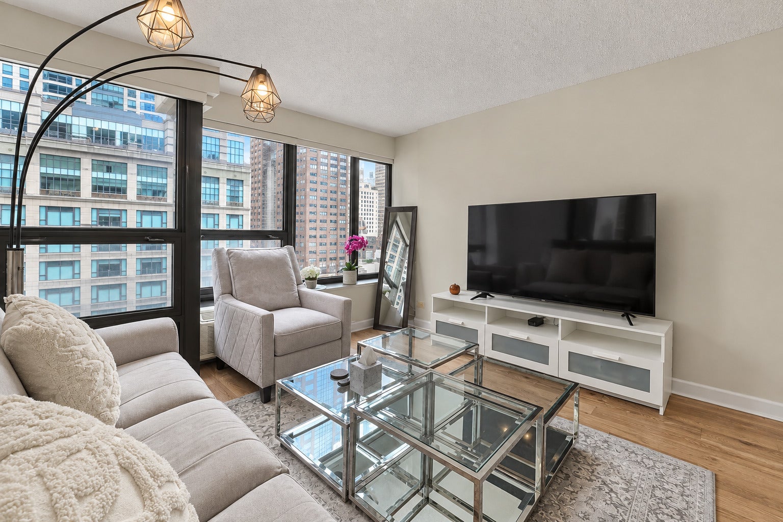 30 E Huron Street 1109