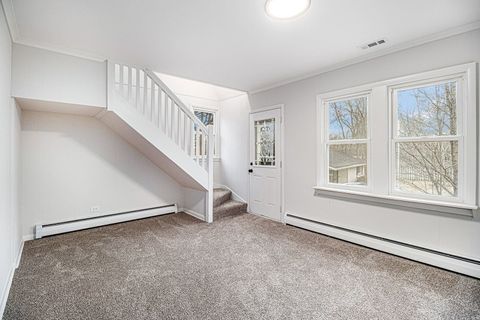 Tiny photo for 1104 Hillcrest Avenue, Fox River Grove, IL 60021 (MLS # 12546517)