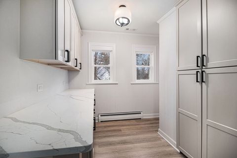 Tiny photo for 1104 Hillcrest Avenue, Fox River Grove, IL 60021 (MLS # 12546517)