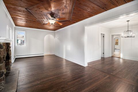 Tiny photo for 1104 Hillcrest Avenue, Fox River Grove, IL 60021 (MLS # 12546517)