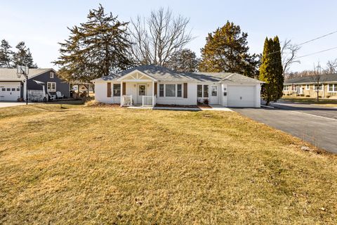 Tiny photo for 611 N West Street, Sandwich, IL 60548 (MLS # 12563987)