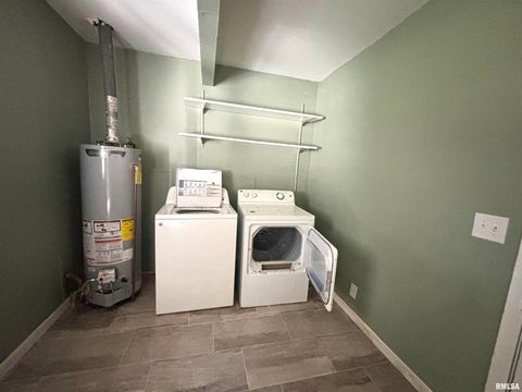 Tiny photo for 111 N TOWER Road, Carbondale, IL 62901 (MLS # EB460206)