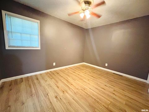 Tiny photo for 111 N TOWER Road, Carbondale, IL 62901 (MLS # EB460206)