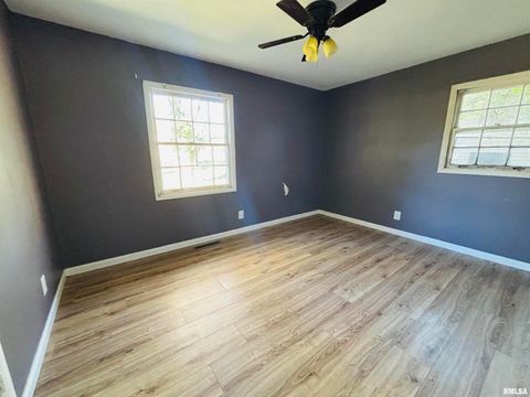 Tiny photo for 111 N TOWER Road, Carbondale, IL 62901 (MLS # EB460206)