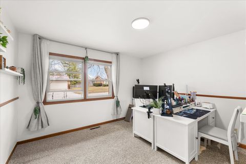 Tiny photo for 409 Park Lane Drive, Champaign, IL 61820 (MLS # 12559319)