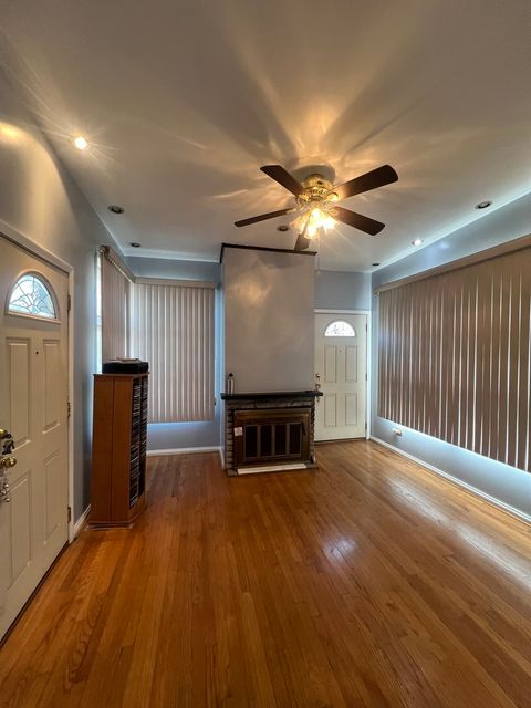 Tiny photo for 8901 S East End Avenue, Chicago, IL 60617 (MLS # 12617743)