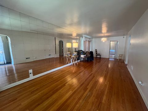 Tiny photo for 8901 S East End Avenue, Chicago, IL 60617 (MLS # 12617743)