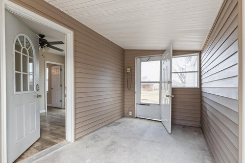 Tiny photo for 3808 15th Street B, Moline, IL 61265 (MLS # 12755877)