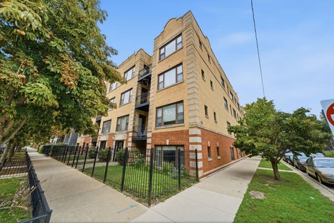 Tiny photo for 2700 W CORTLAND Avenue #G, Chicago, IL 60647 (MLS # 12771376)