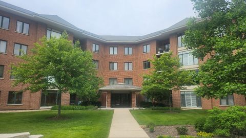 Photo of 875 E 22nd Street #204, Lombard, IL 60148 (MLS # 12487454)