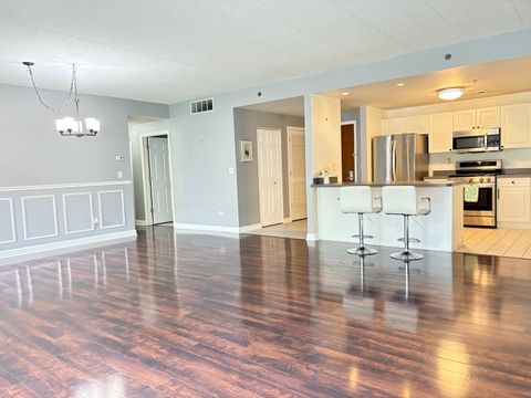 Tiny photo for 875 E 22nd Street #204, Lombard, IL 60148 (MLS # 12487454)