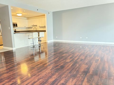 Tiny photo for 875 E 22nd Street #204, Lombard, IL 60148 (MLS # 12487454)