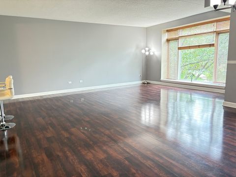 Tiny photo for 875 E 22nd Street #204, Lombard, IL 60148 (MLS # 12487454)