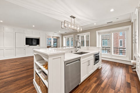 Tiny photo for 190 E Walton Place #603, Chicago, IL 60611 (MLS # 12784815)
