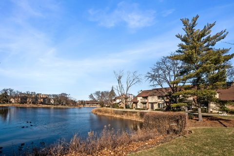 Tiny photo for 77 Lake Hinsdale Drive #207, Willowbrook, IL 60527 (MLS # 12549397)