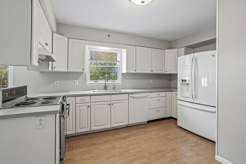 Tiny photo for 2815 Sheffield Drive, New Lenox, IL 60451 (MLS # 12515501)