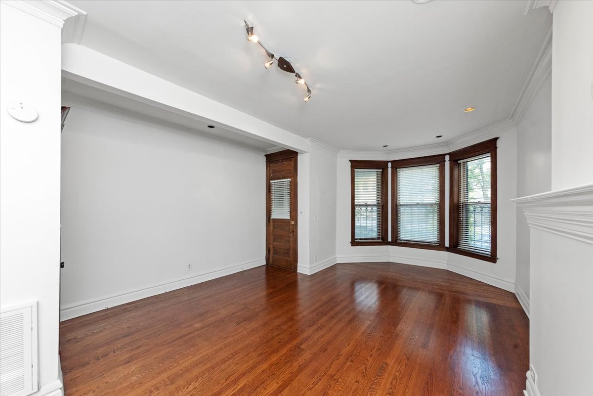 3744 N FREMONT Street 1
