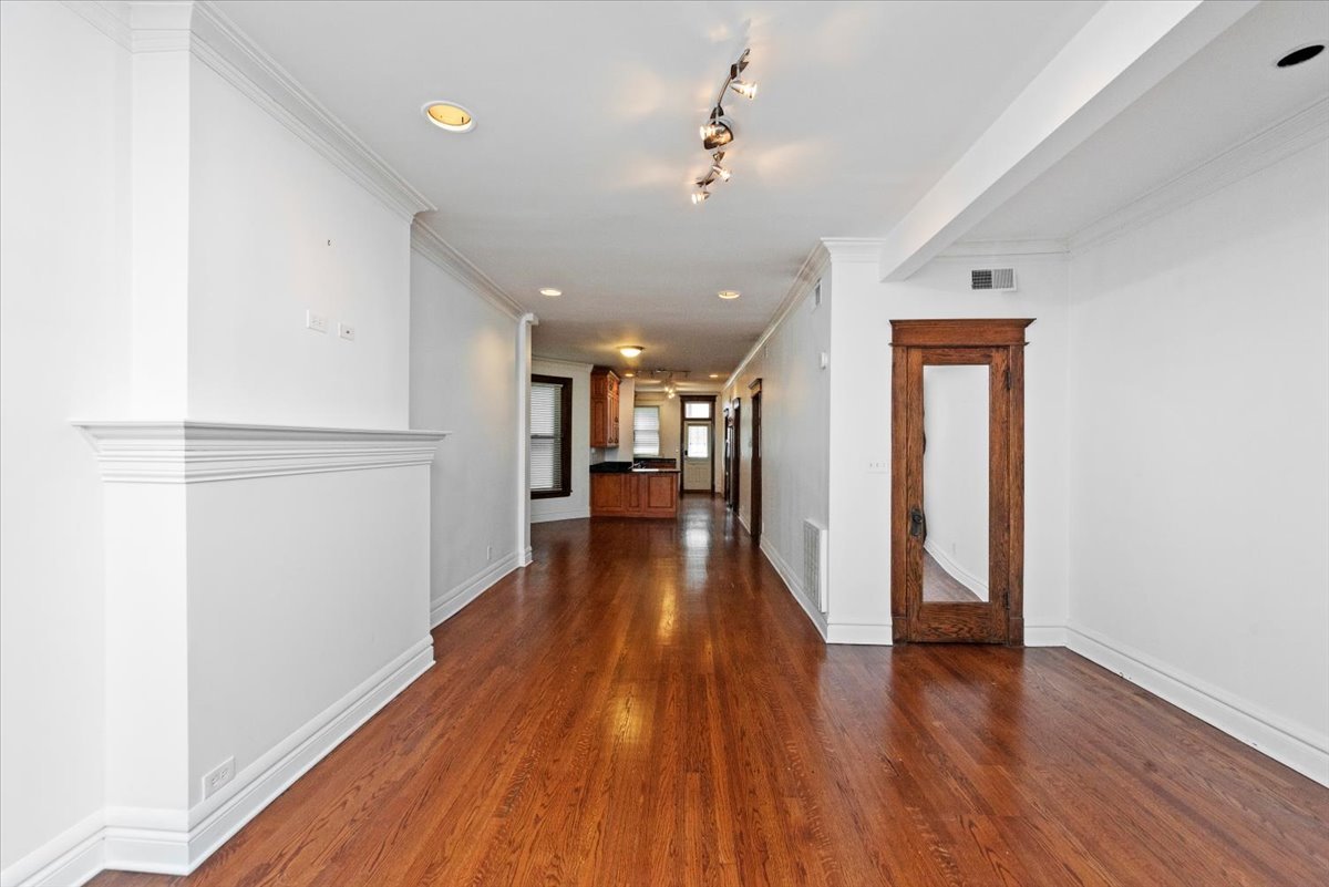 3744 N FREMONT Street 1