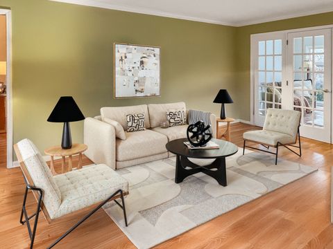 Tiny photo for 390 S Basswood Road, Lake Forest, IL 60045 (MLS # 12458617)