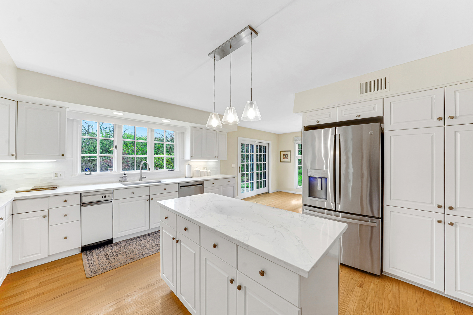390 S Basswood Road
