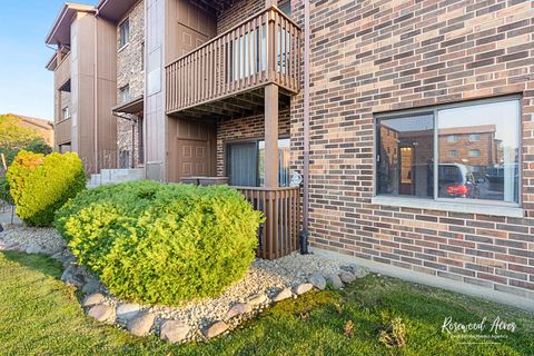 Tiny photo for 15718 Peggy Lane #2, Oak Forest, IL 60452 (MLS # 12471425)